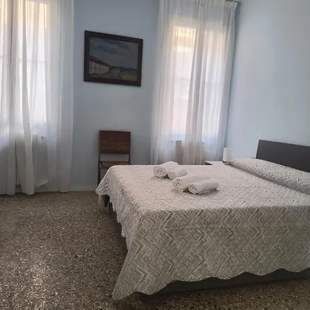 Moretti Flat Canal View * ヴェネツィア