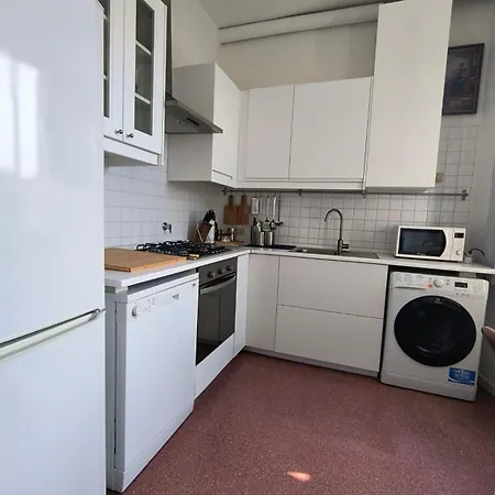 Moretti Flat Canal View *