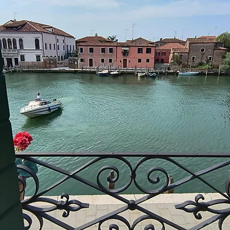 Moretti Flat Canal View