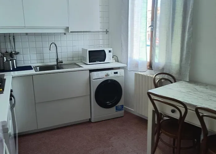 Moretti Flat Canal View