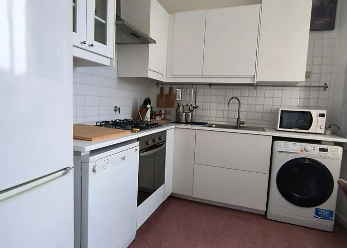 Moretti Flat Canal View *